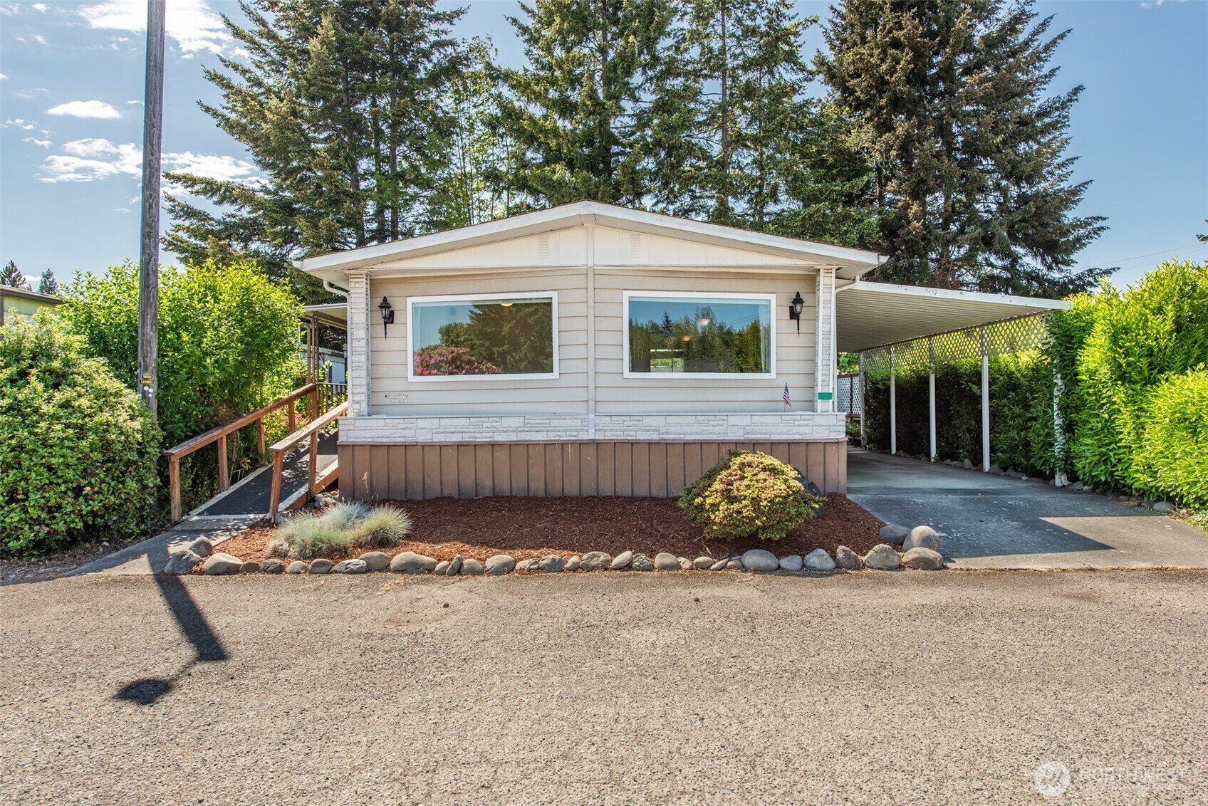 400  Gupster 2  Sequim WA 98382 photo
