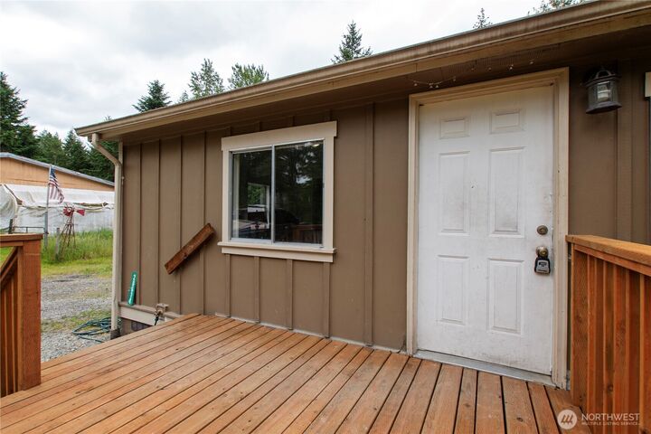 Property Photo: 29614 64th Avenue S WA 98580