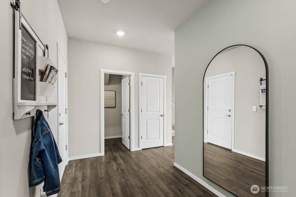 Property Photo: 206 18th Drive 104 WA 98290