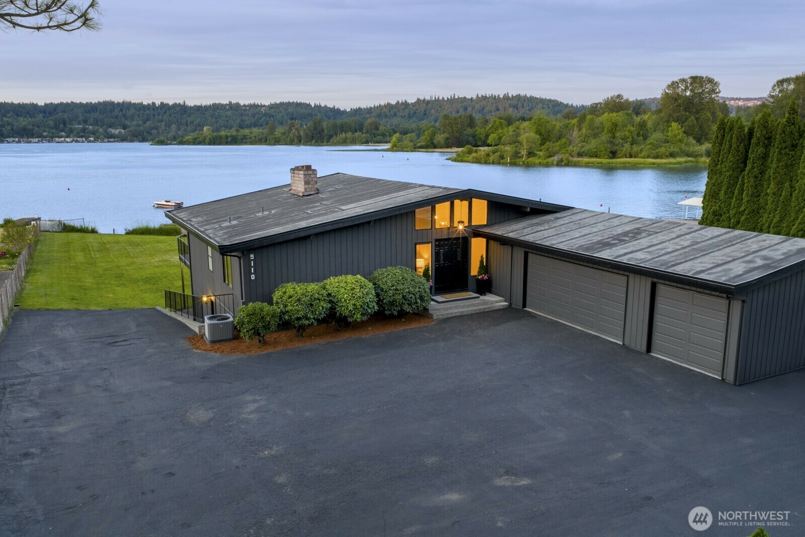 Property Photo: 5110 NW Sammamish Road WA 98027