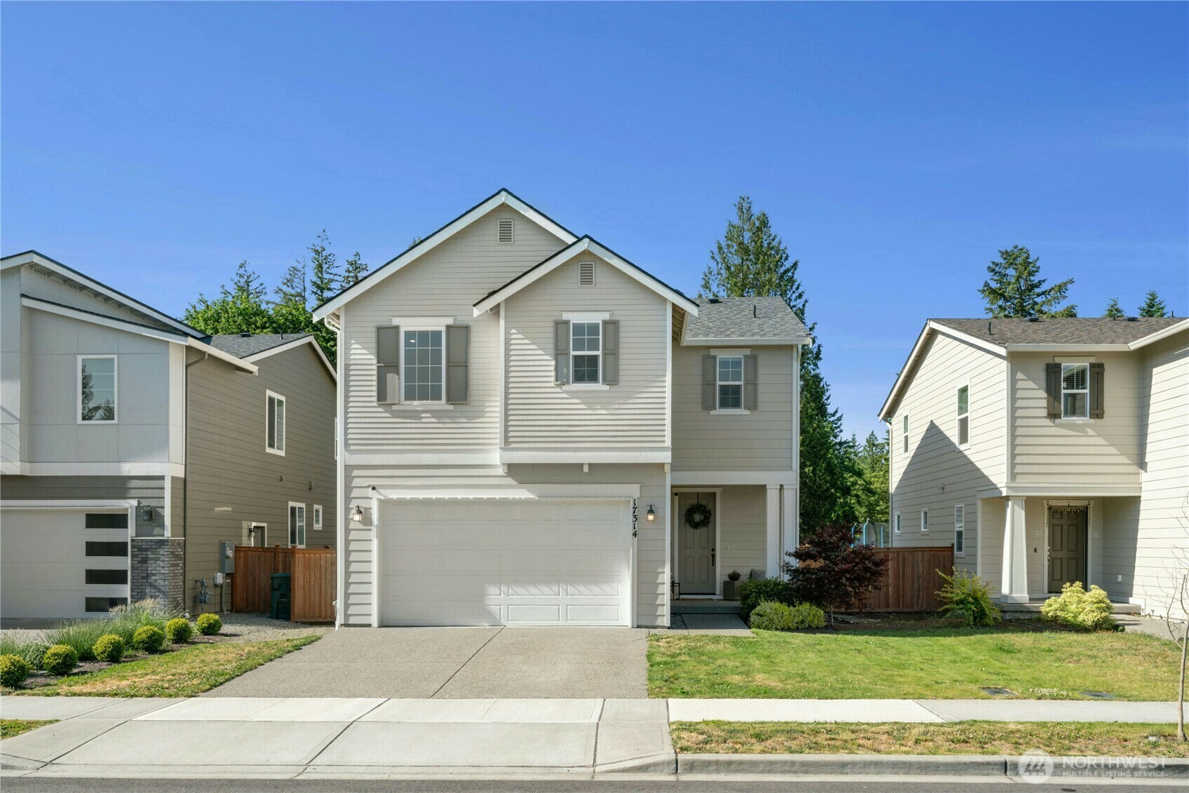 Property Photo: 17314 SE 254th Place WA 98042