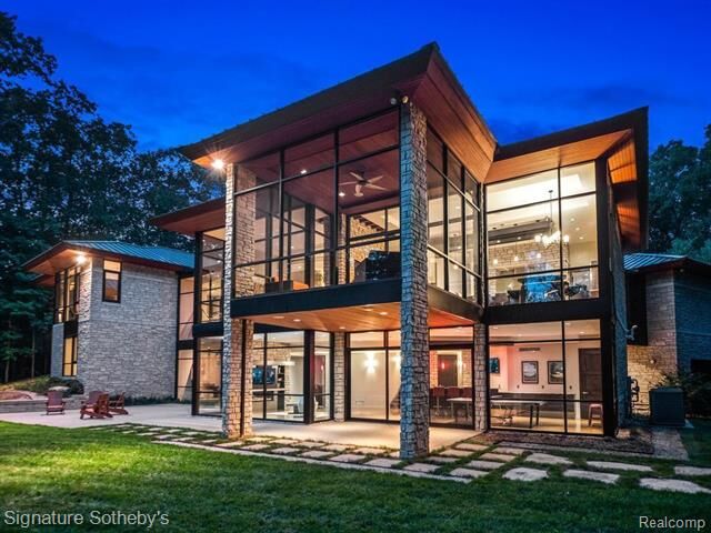 Property Photo: 6956 Cooley Lake Road MI 48383