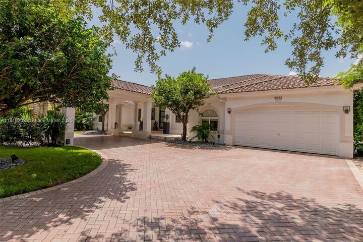 Property Photo:  9532 SW 124th Ter  FL 33176