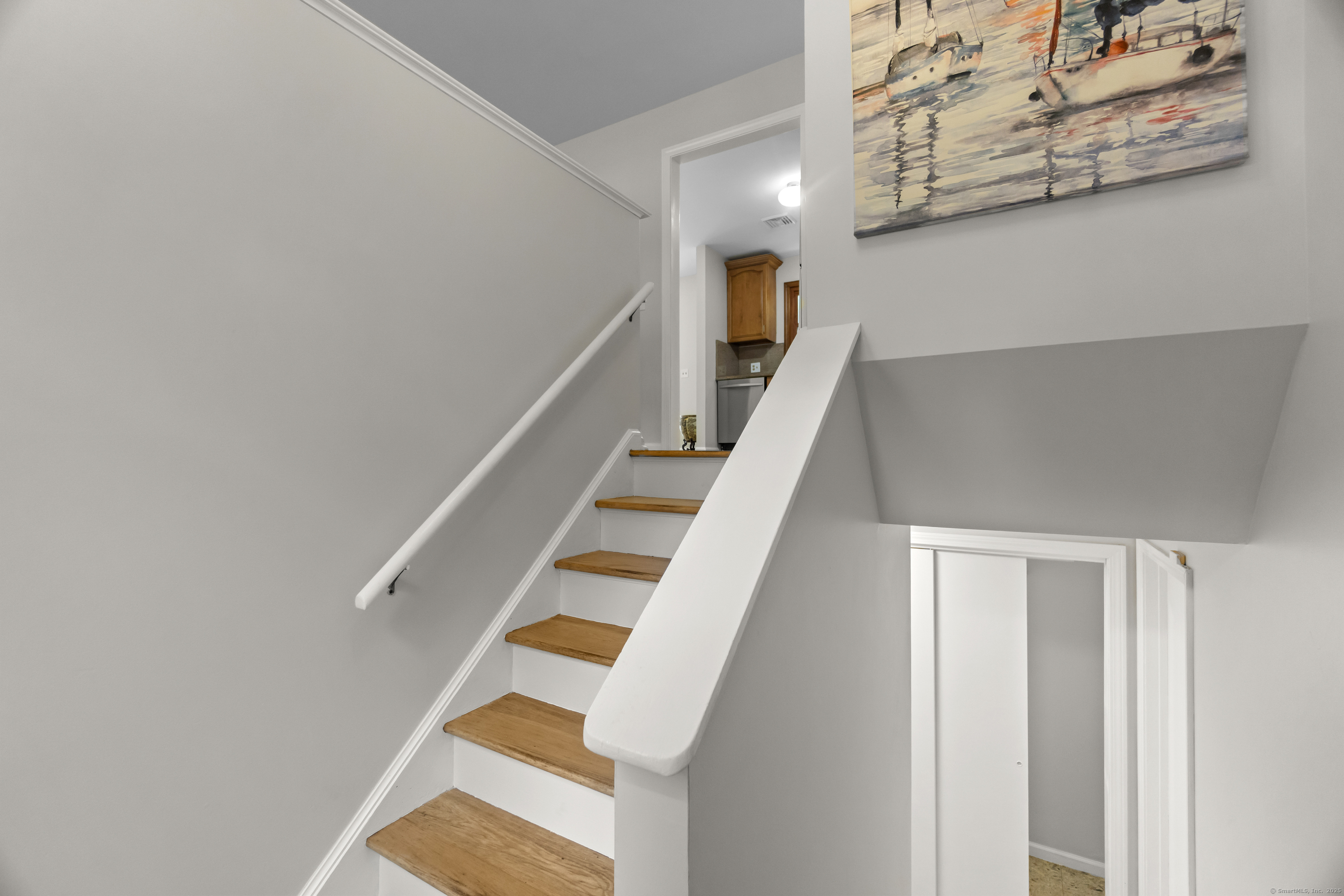 Property Photo: 5 Robin Lane CT 06515