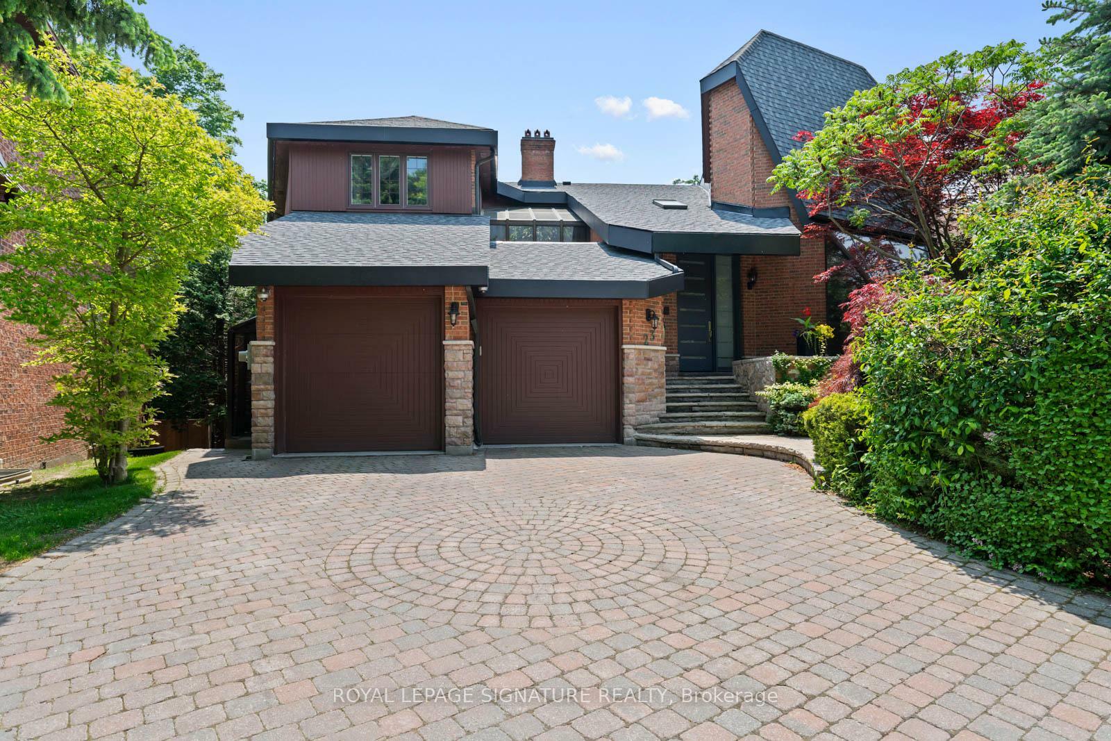 Property Photo: 23 Brandy Court ON M3B 3C6