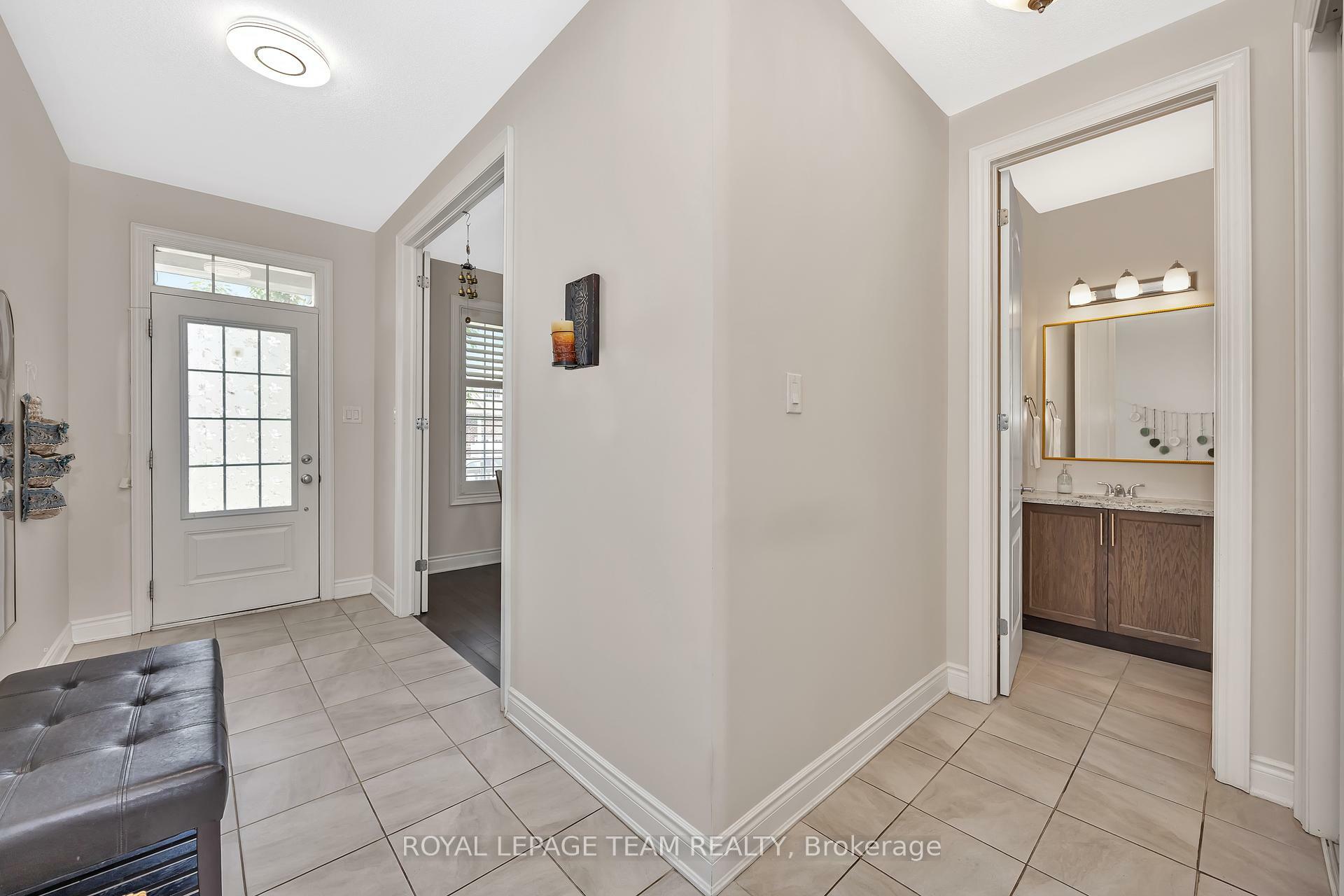Property Photo: 3243 Harvester Crescent ON K0G 1J0