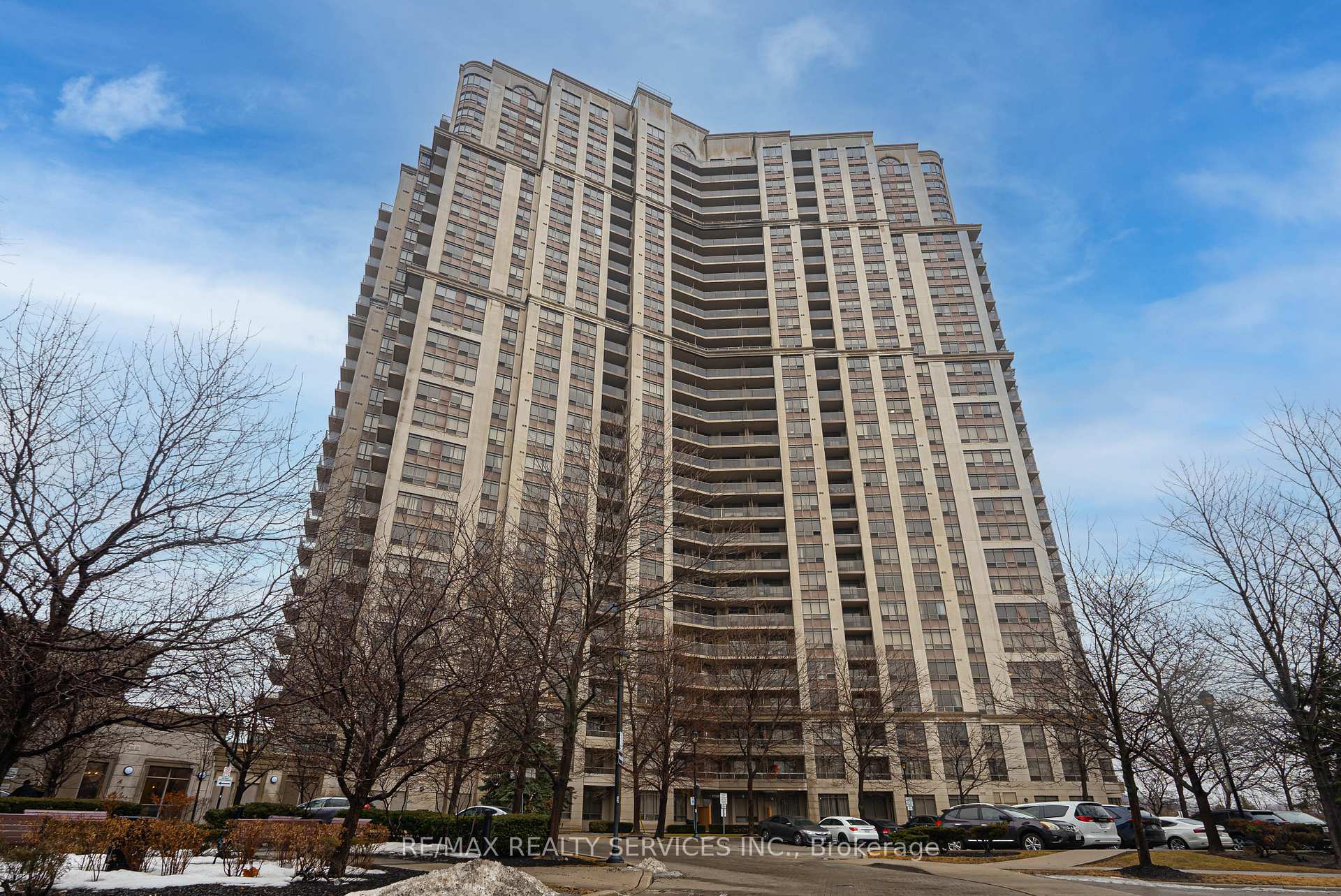 Property Photo: 700 Humberwood Boulevard E 1620 ON M9W 7J4