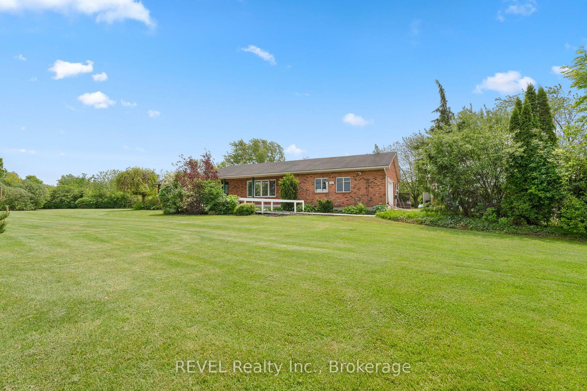 Property Photo: 717 Riverside Drive ON L3B 5N6