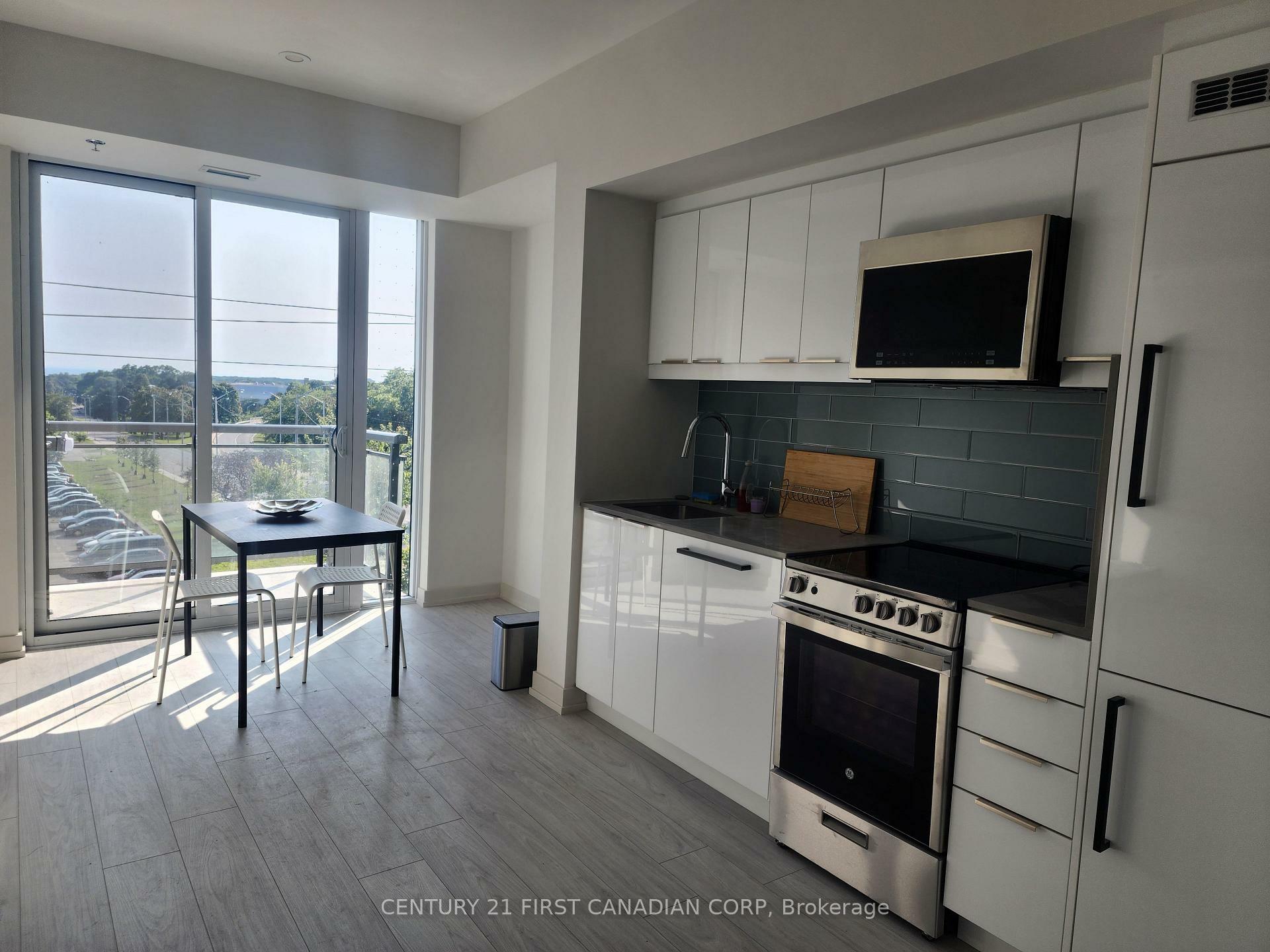 Property Photo: 90 Glen Everest Rd Road E 422 ON M1N 0C3