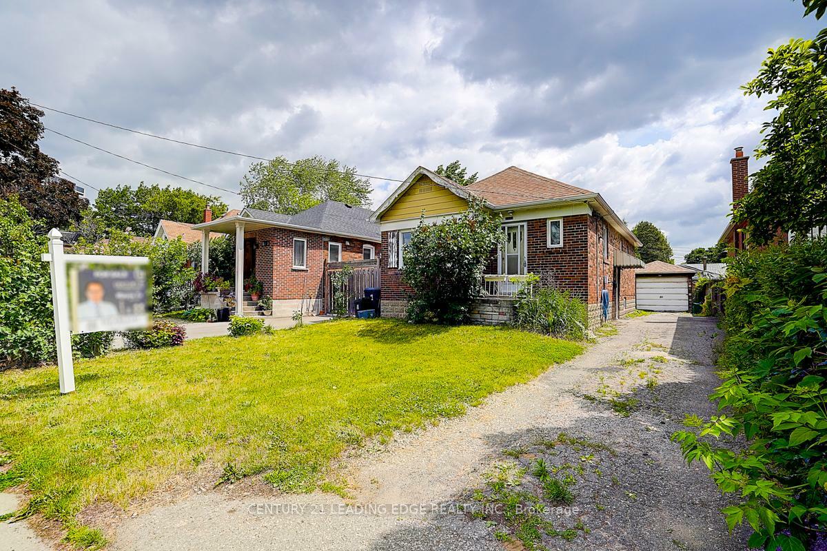 1173 Islington Avenue E  Toronto ON M8Z 4S8 photo