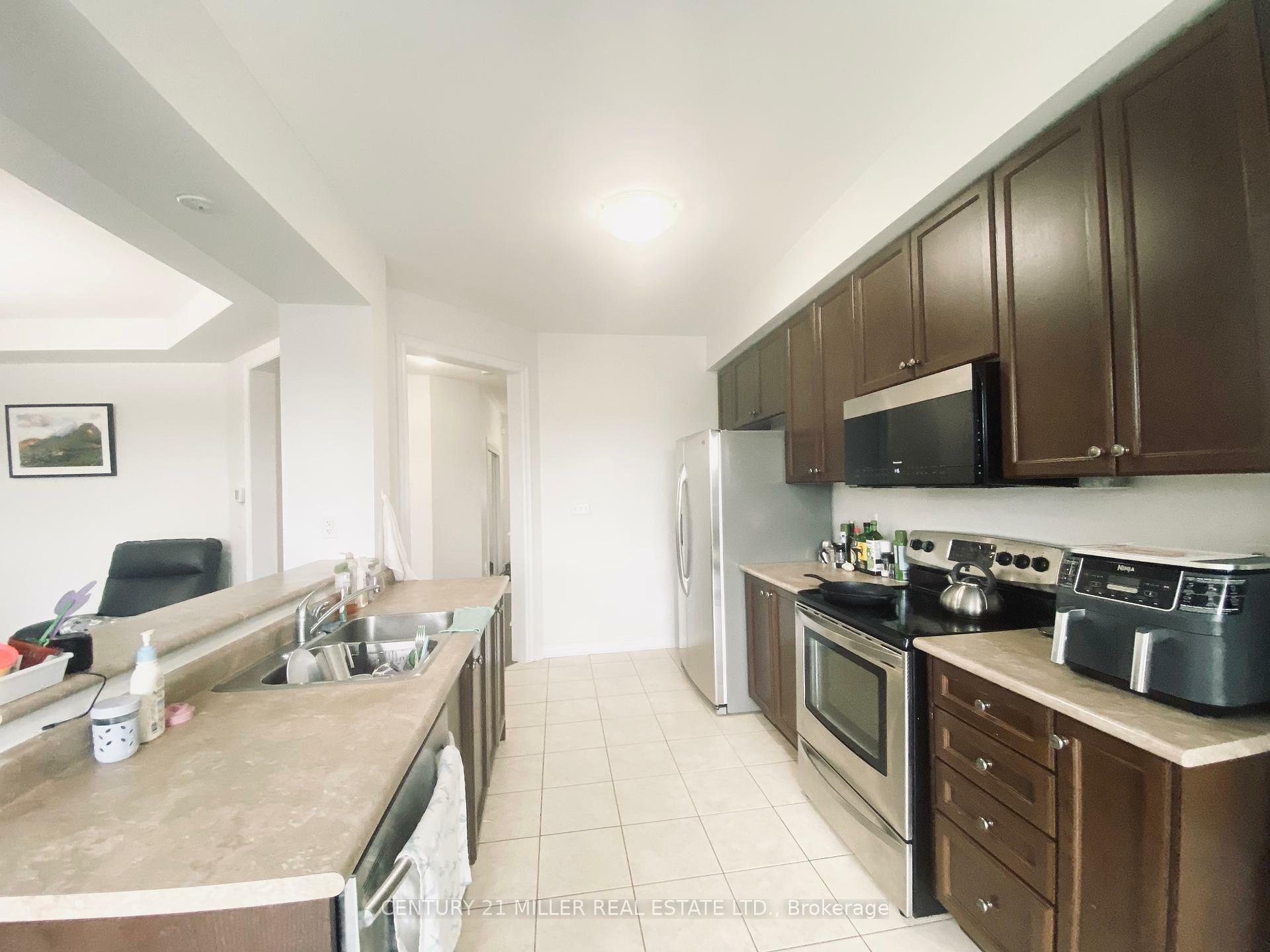Property Photo: 2019 Trawden Way 62 ON L6M 0M3