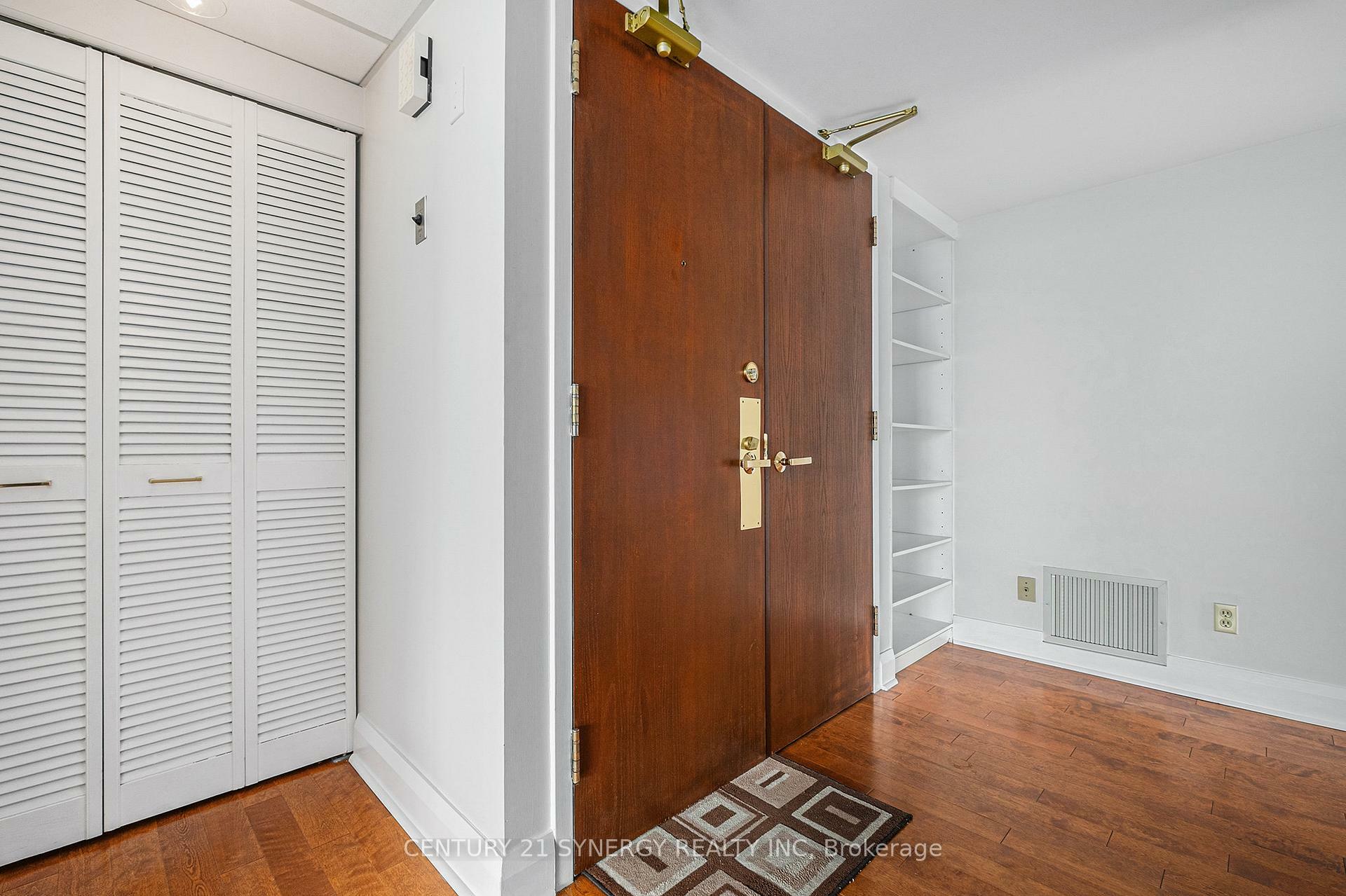 Photo de la propriété: 160 George Street 2202 ON K1N 9M2