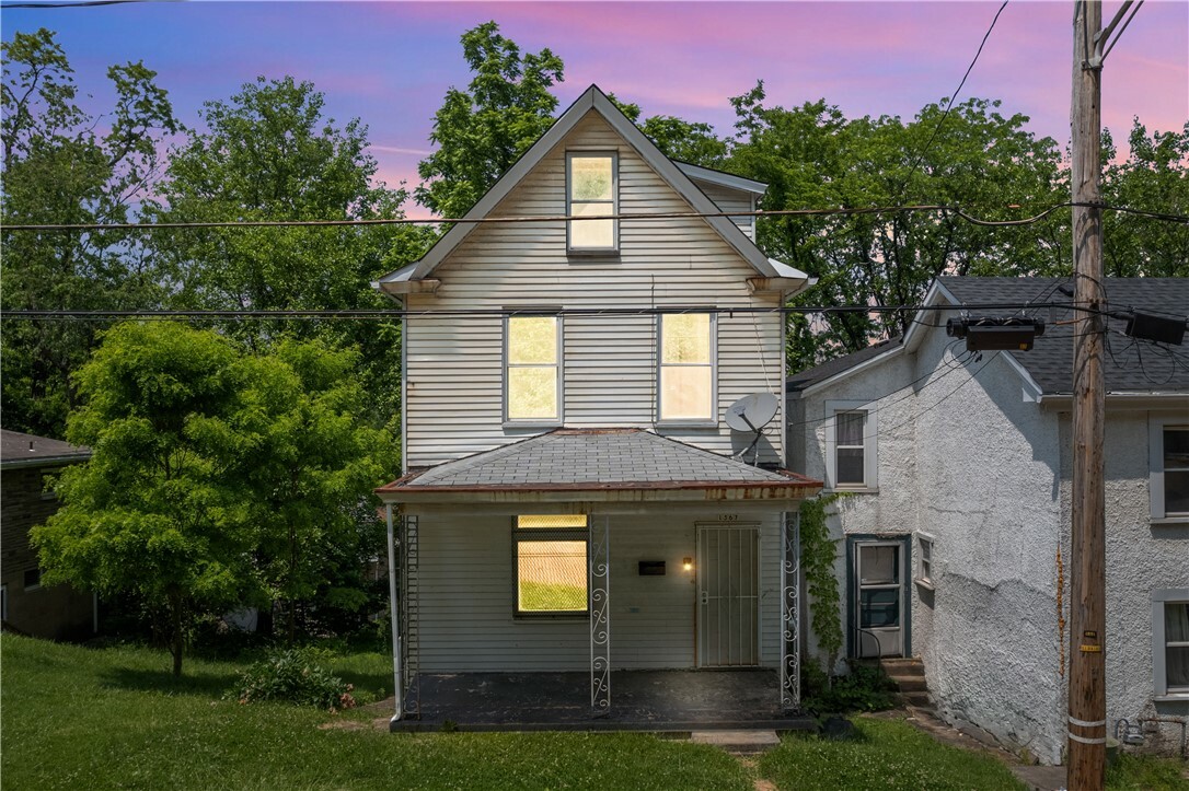 Property Photo: 1567 Princeton Blvd PA 15221
