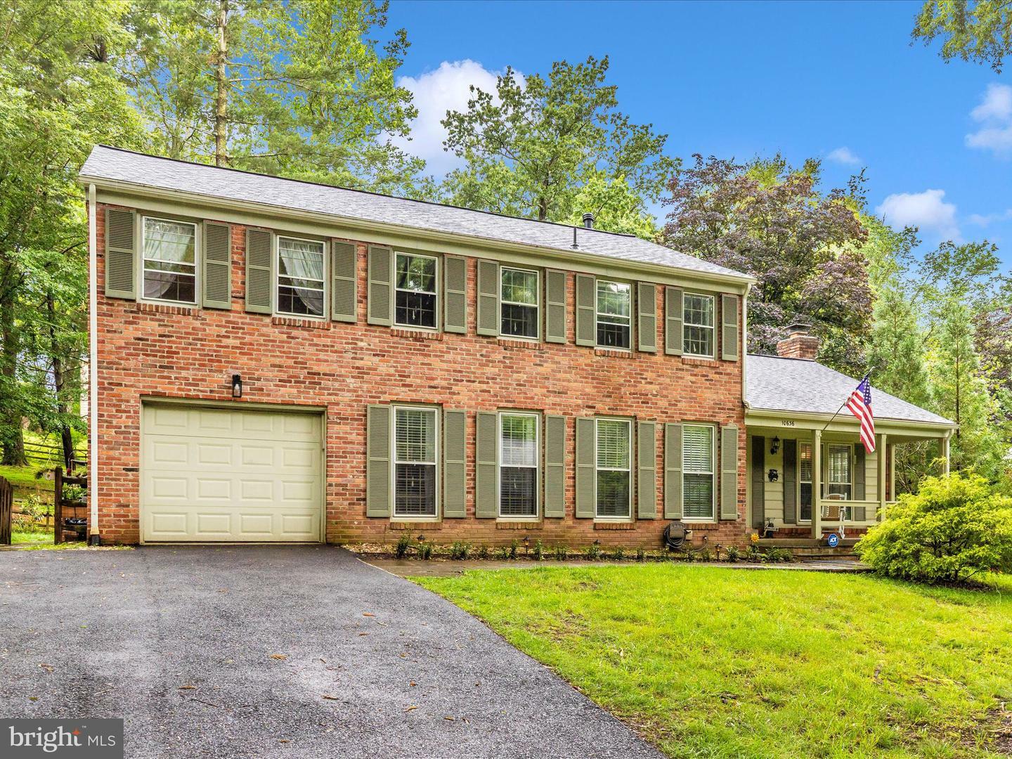 Property Photo:  10636 Seneca Spring Way  MD 20886 