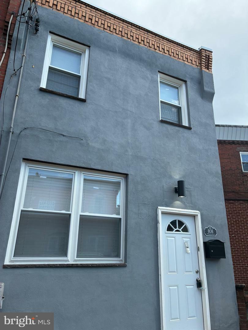 808 W Moyamensing Avenue  Philadelphia PA 19148 photo