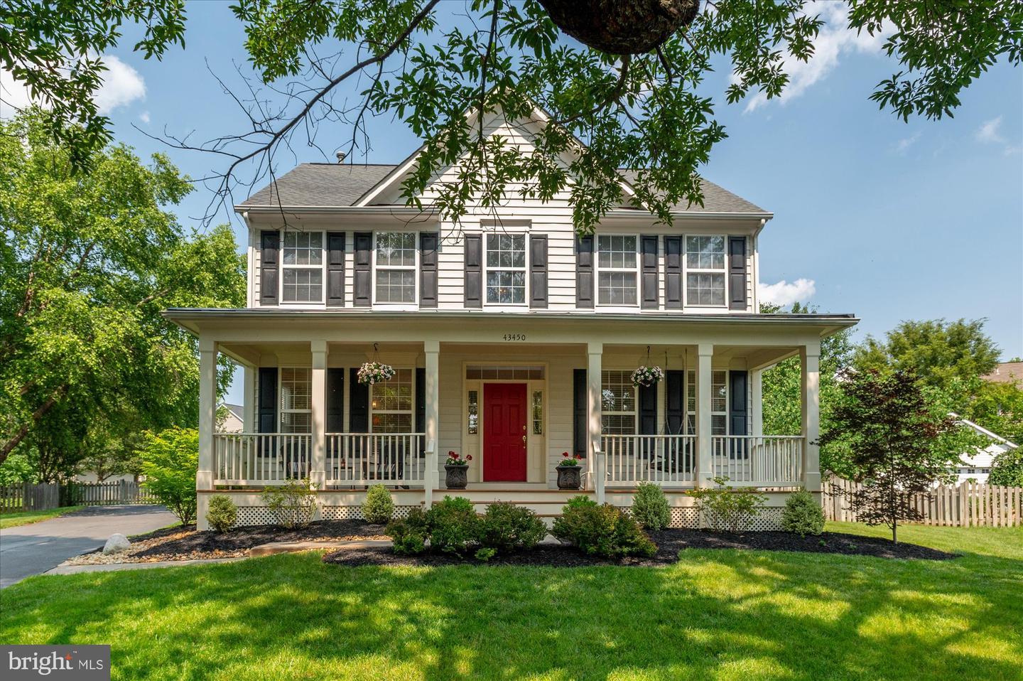 Property Photo:  43450 Oxen Lane  VA 20152 