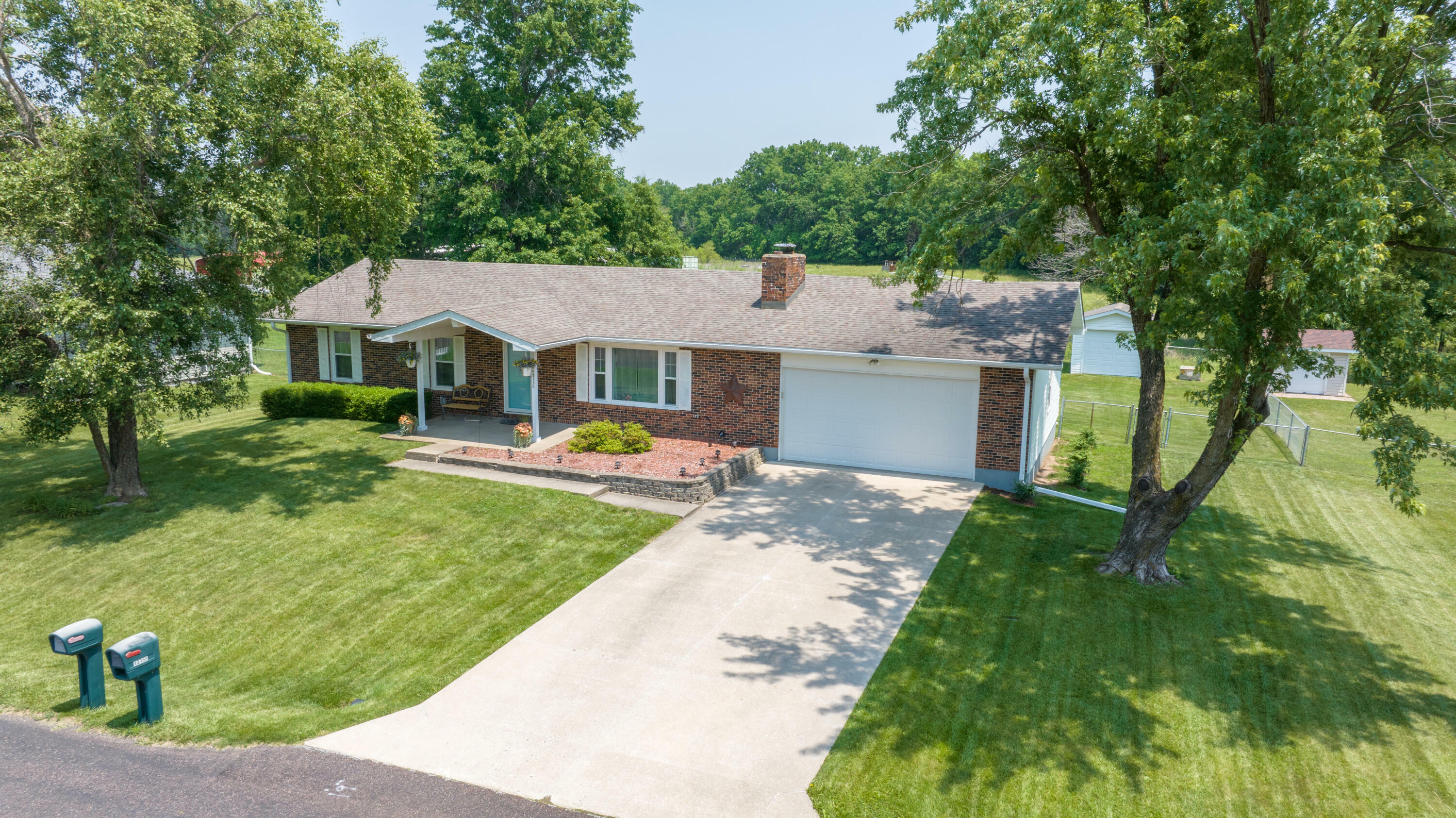 Property Photo: 13150 N Branch St MO 65255