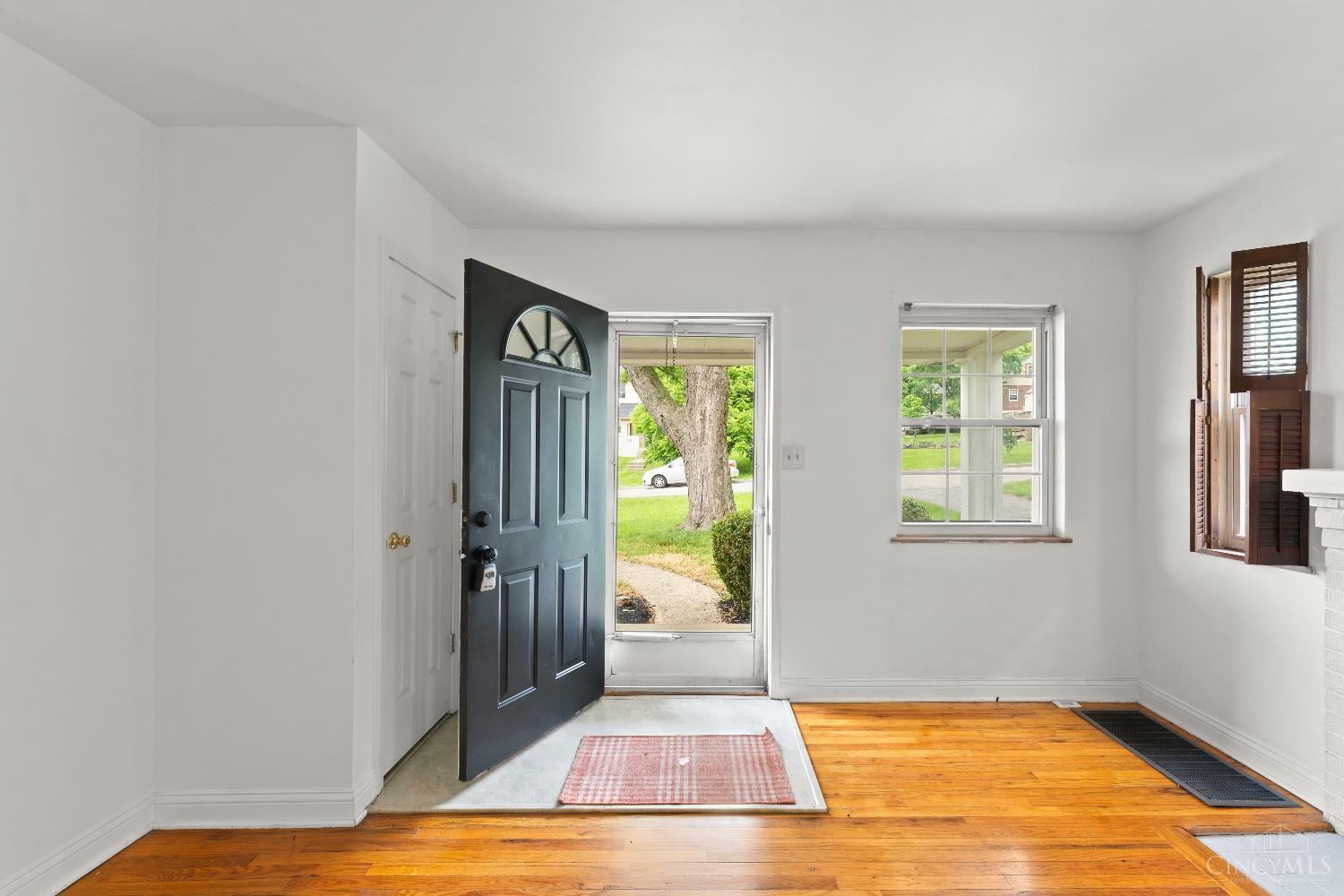 Property Photo: 7214 Osceola Drive OH 45243