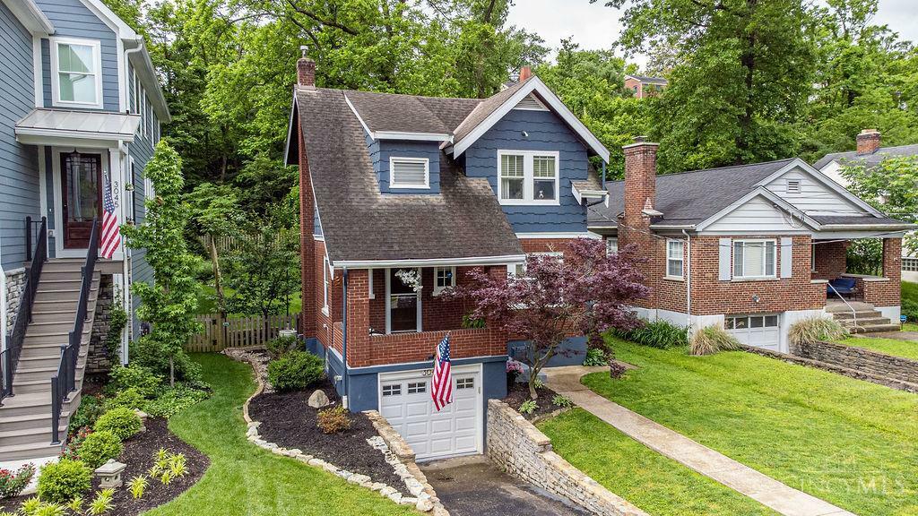 Property Photo: 3041 Kinmont Street OH 45208