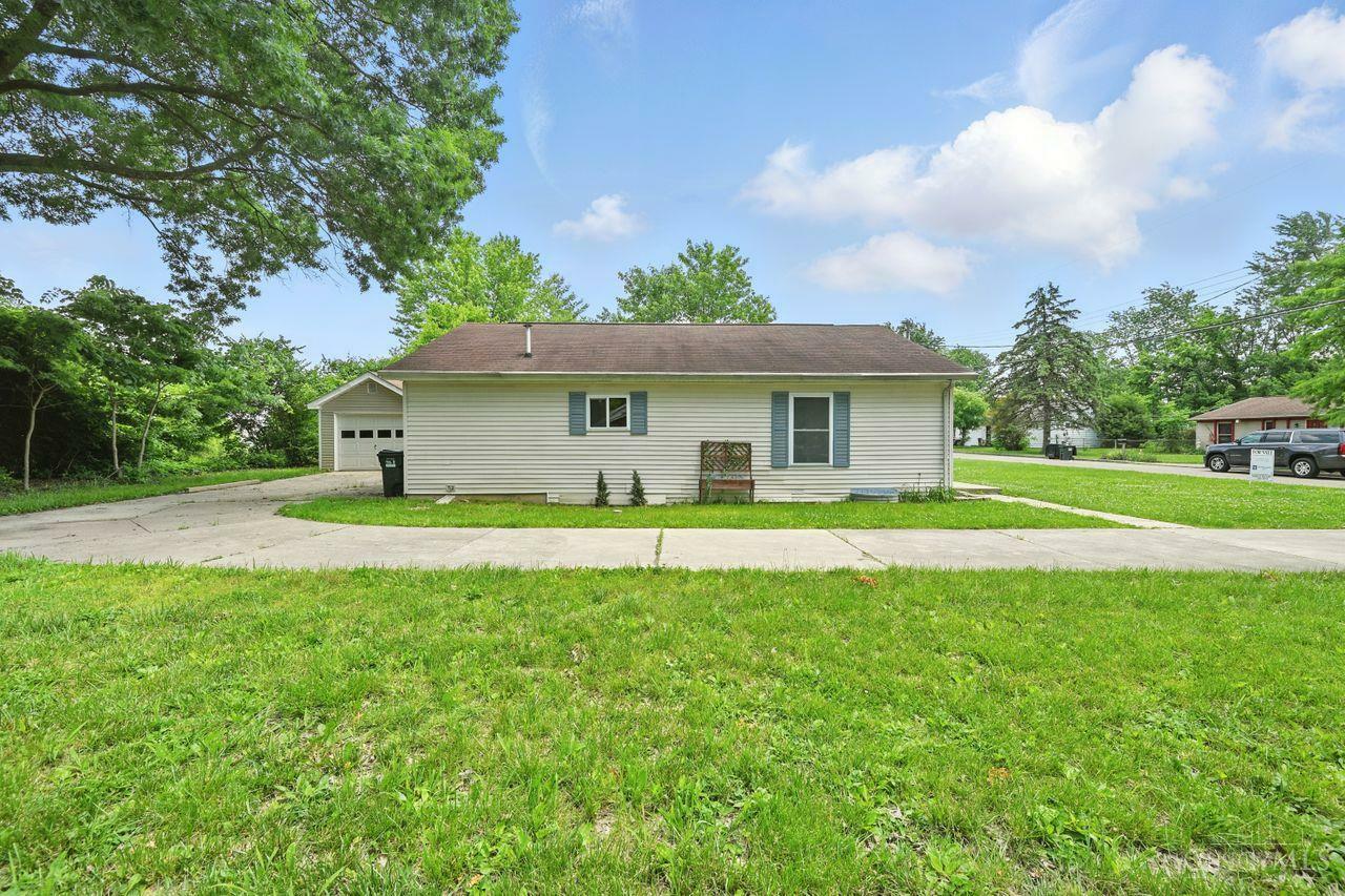 Property Photo:  2366 Wilson  OH 45231 