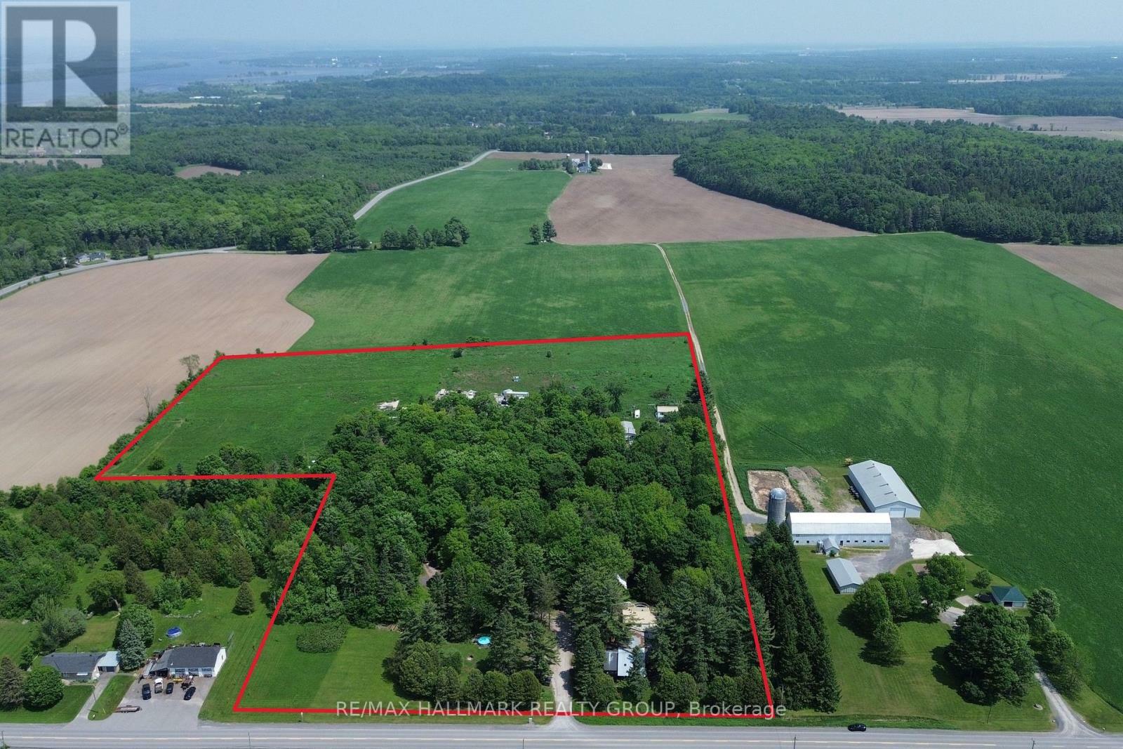 Property Photo:  1675 Dunning Road  ON K4C 1L7 
