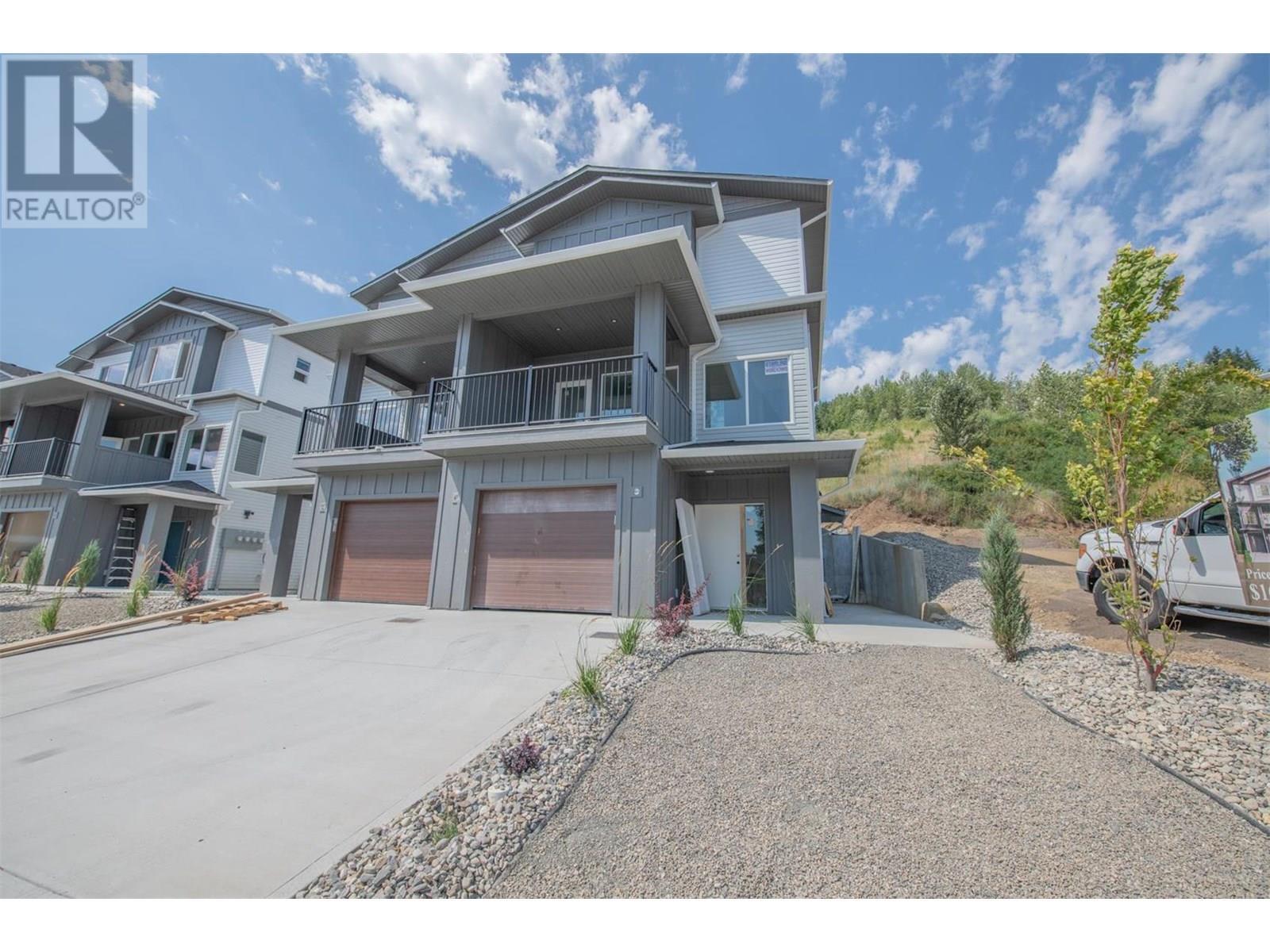 Property Photo: 2092 Mountain View Avenue 120 BC V0E 2G0