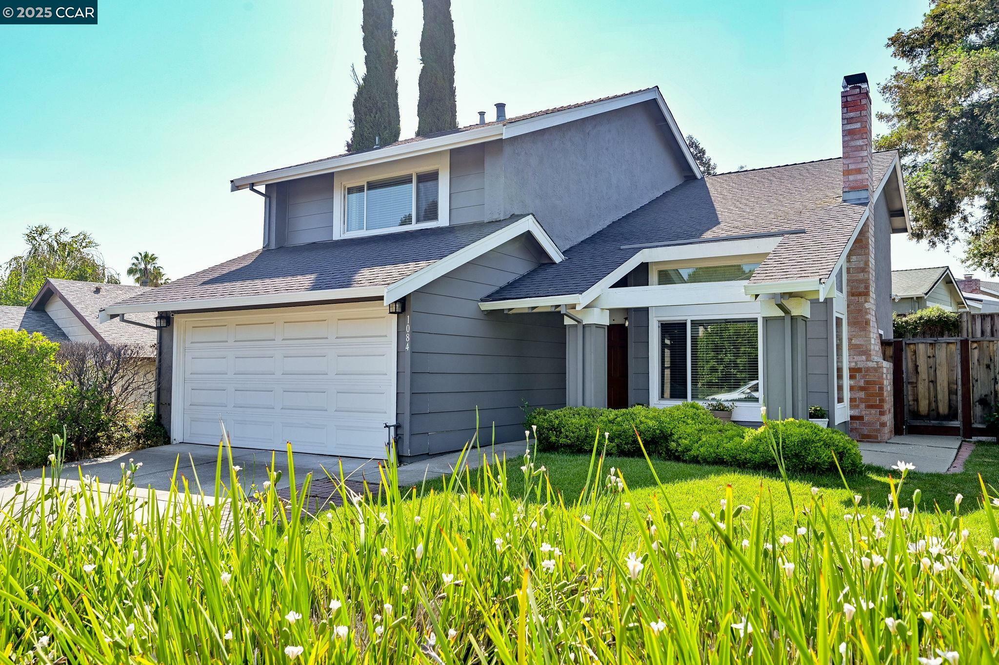 Property Photo: 1084 Village Oaks Dr CA 94553
