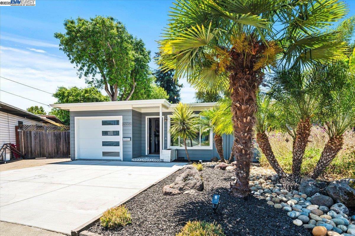 Property Photo: 20089 Emerald Ct CA 94546