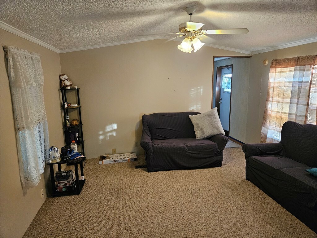 Property Photo: 1637 Glenhaven Lane PA 16509