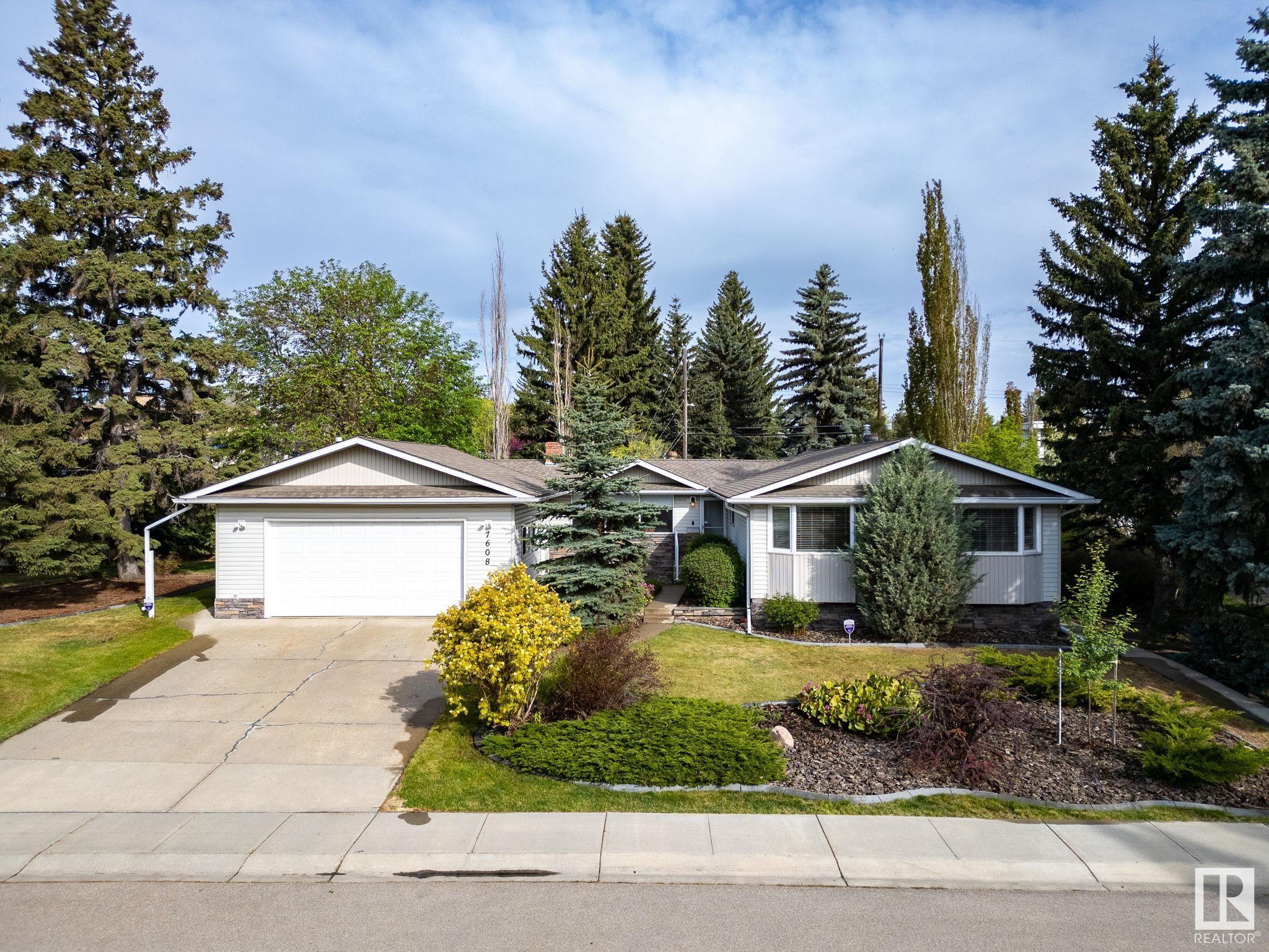 Property Photo: 7608 143A Street NW AB T5R 0P9