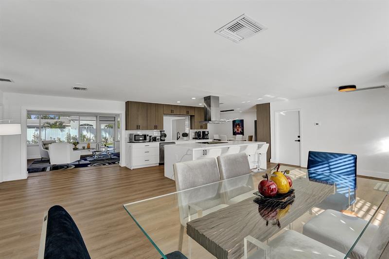 Property Photo:  4751 NE 29th Ave  FL 33308 