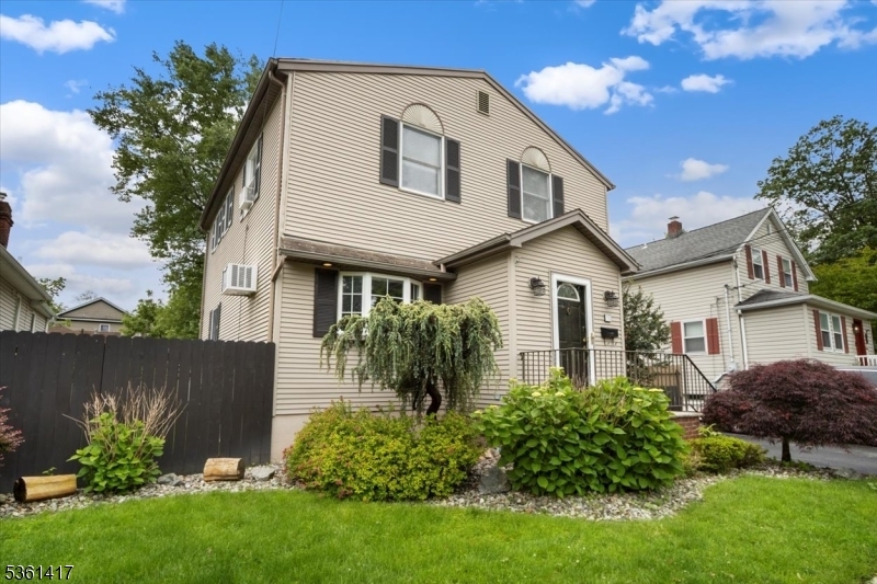 35 Glendale Dr  Hillsdale Boro NJ 07642 photo