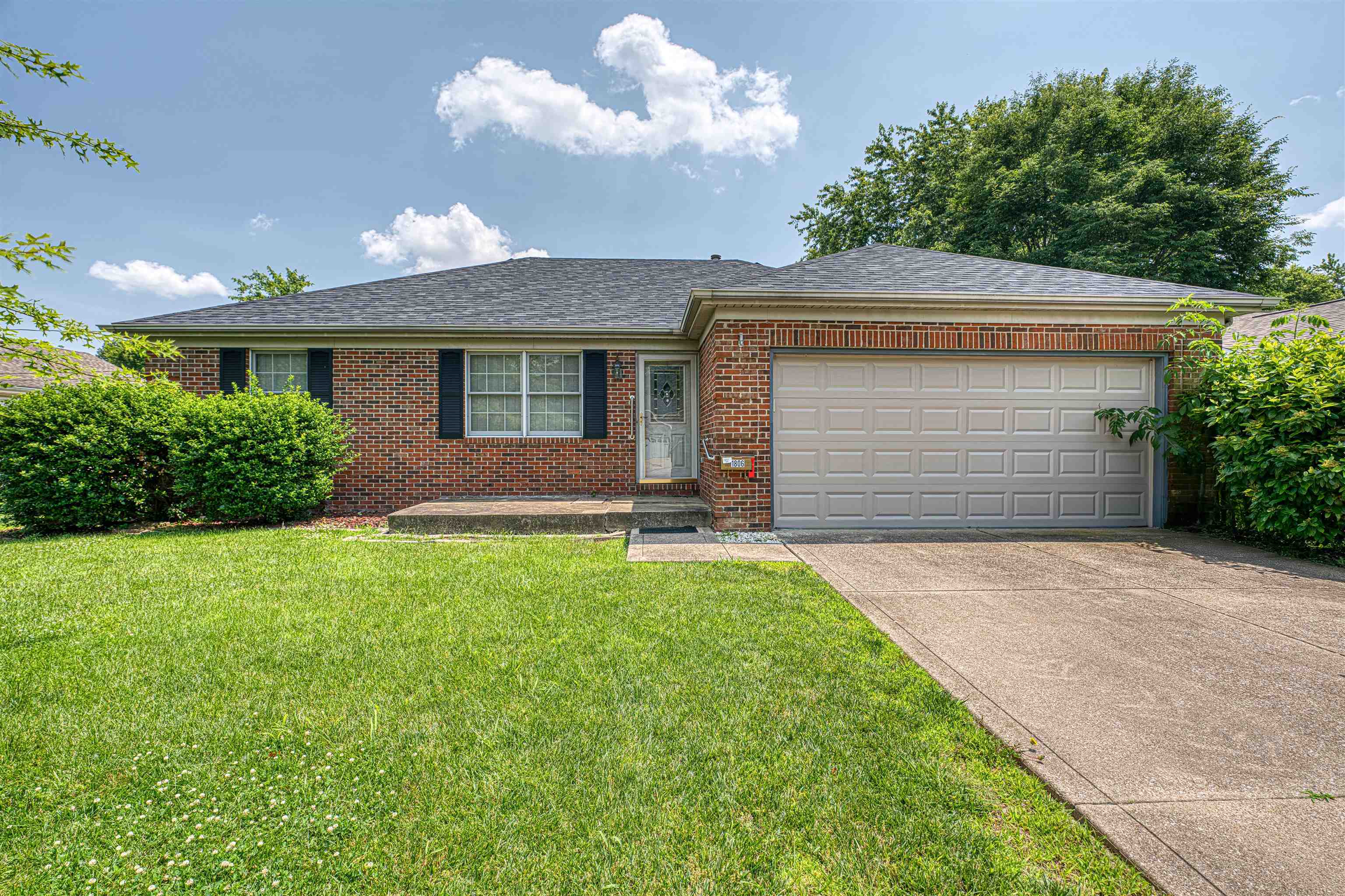 1806 Kresge Drive  Henderson KY 42420 photo