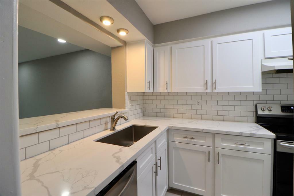 Property Photo:  11550 Chimney Rock Road 500  TX 77035 