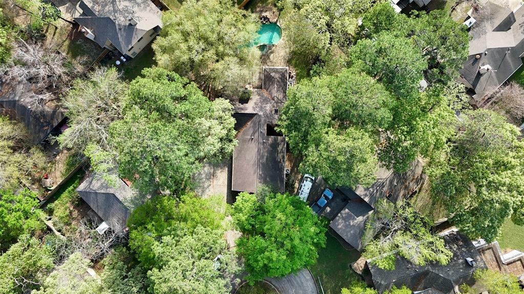 Property Photo: 1906 Woodhue Drive TX 77386