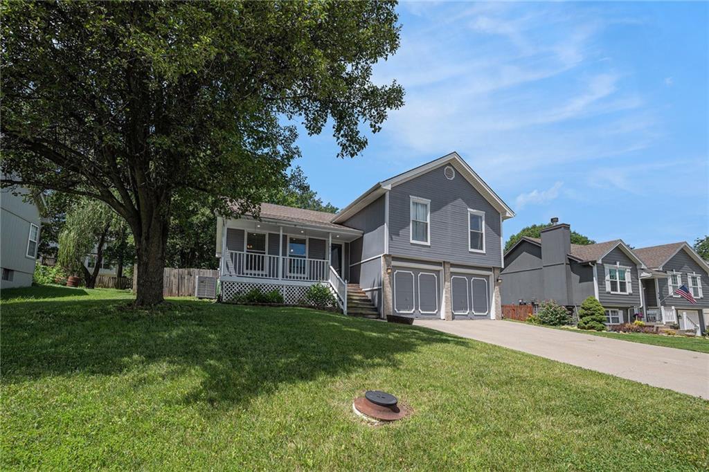 Property Photo:  412 Fletcher Drive  MO 64089 