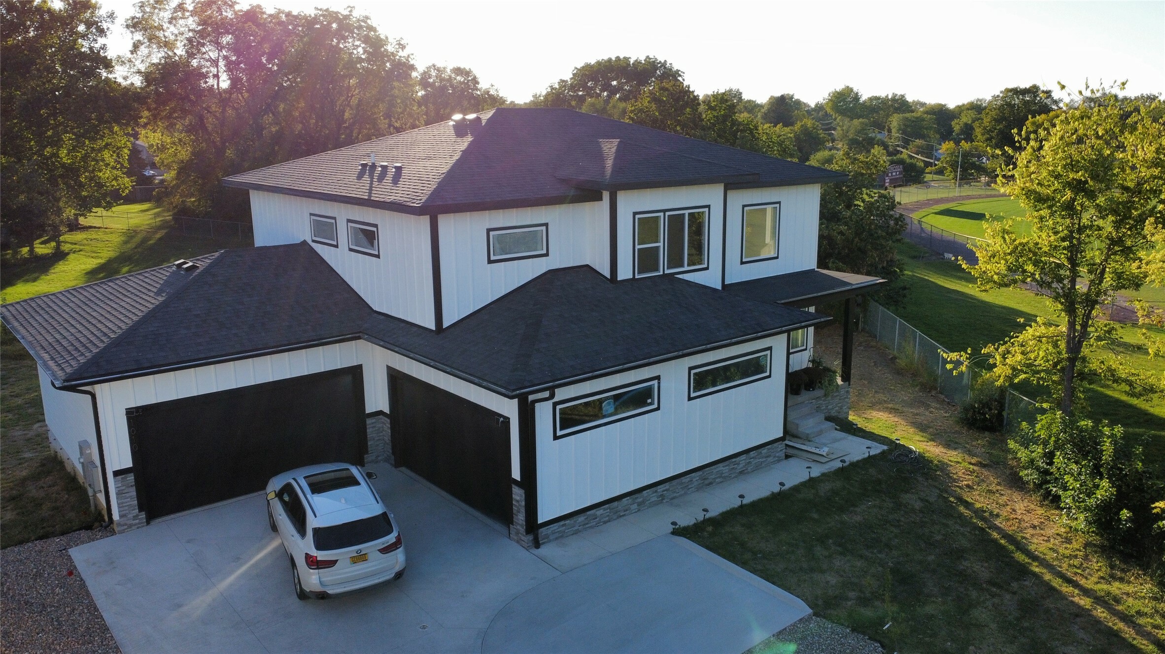 1010 Frederick Avenue  Des Moines IA 50315 photo