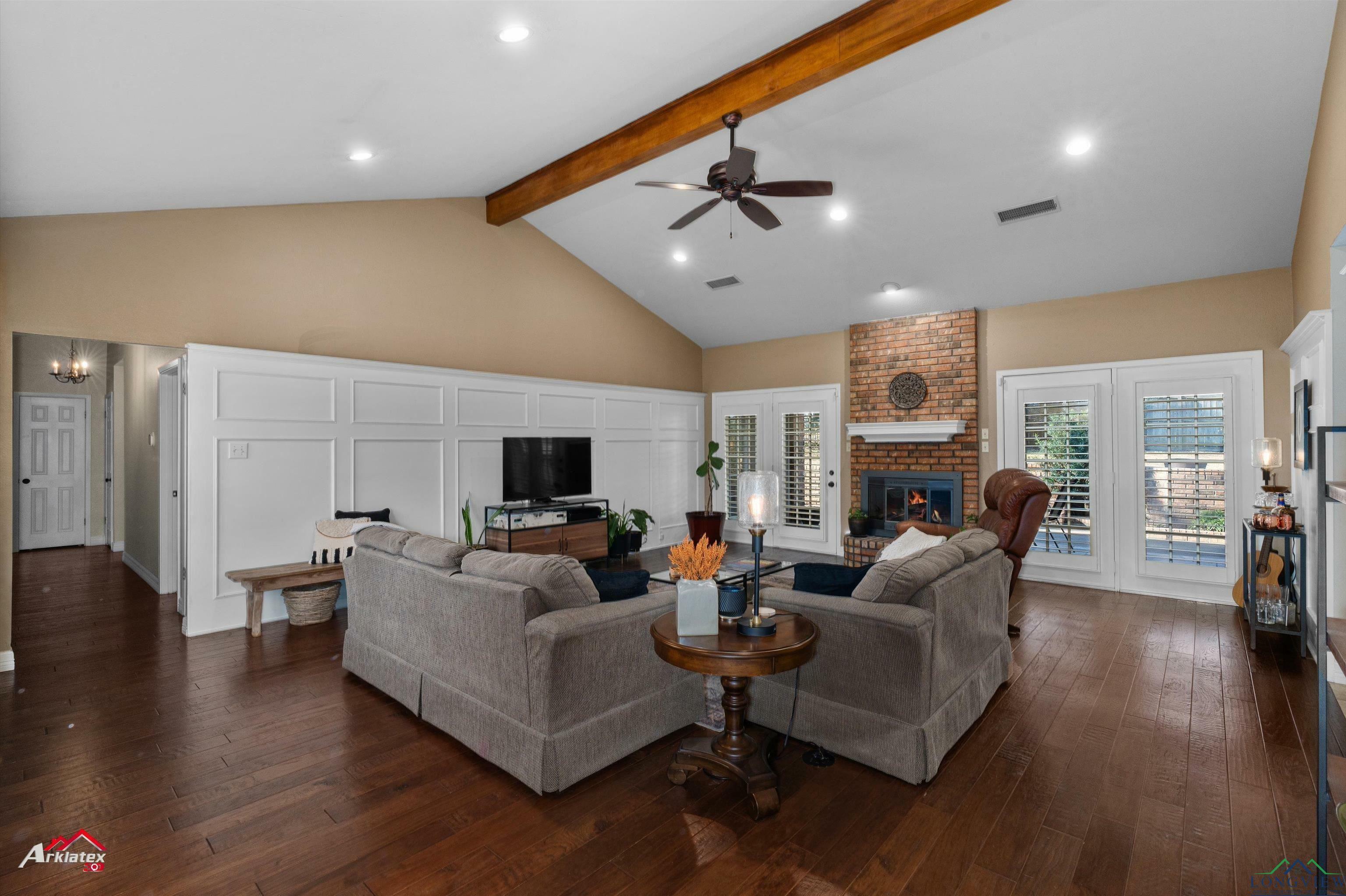 Property Photo:  327 Forest Hills  TX 75650 