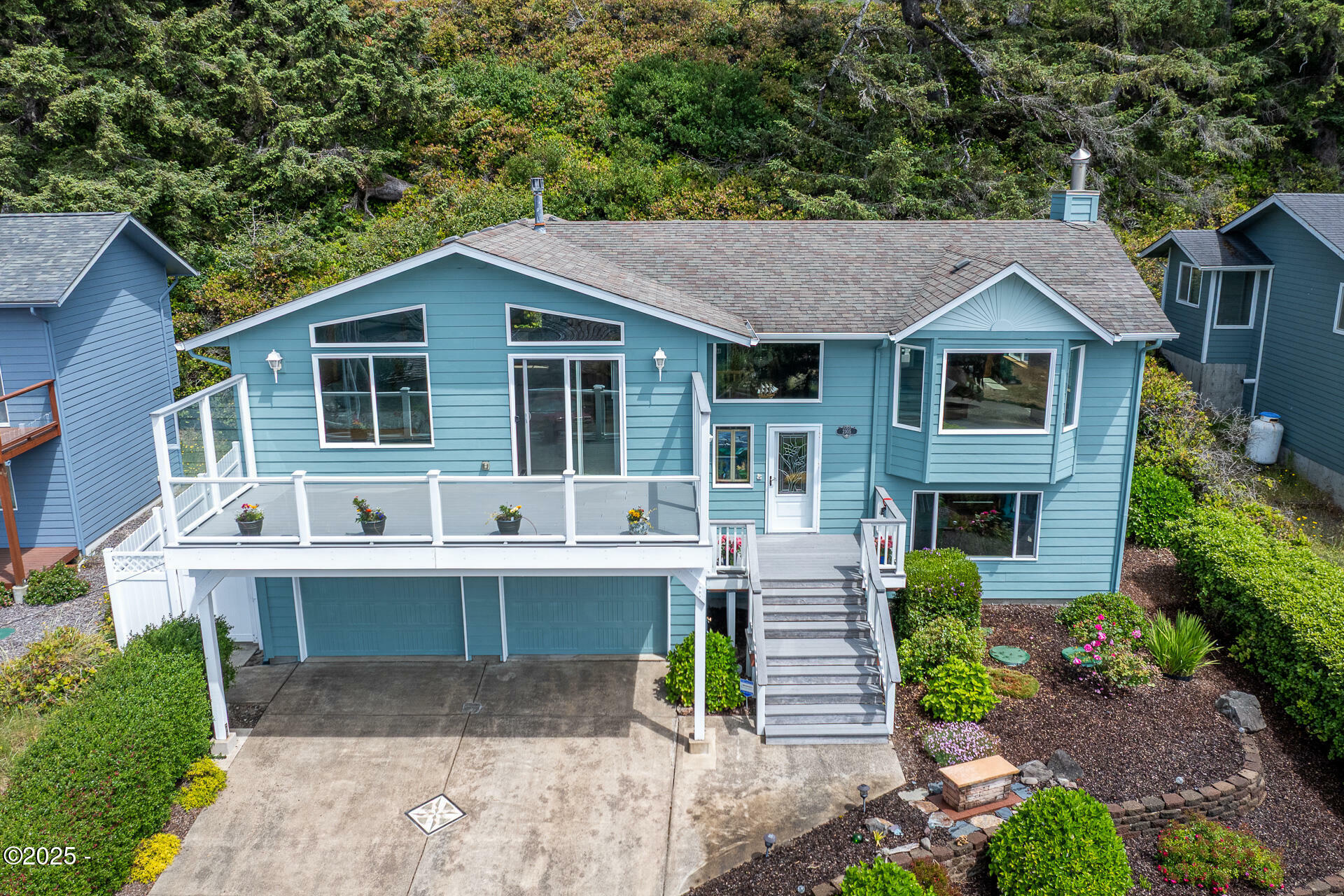 Property Photo: 2105 NW Parker Avenue OR 97394