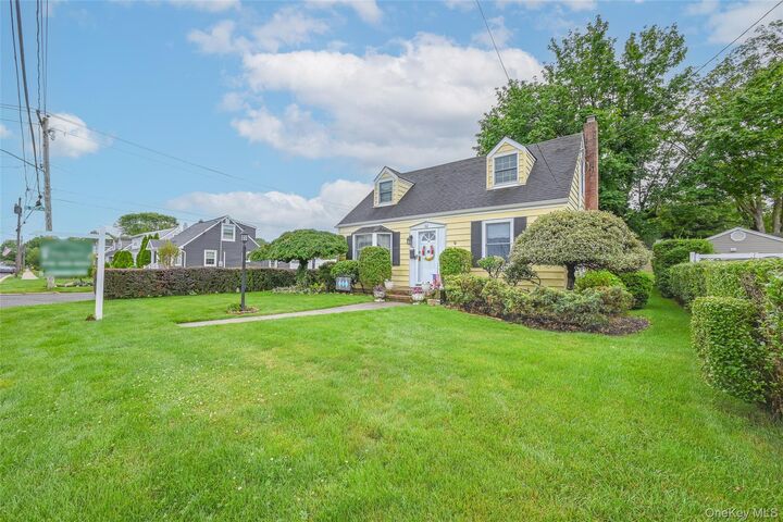 Property Photo:  248 N Rutherford Avenue  NY 11758 