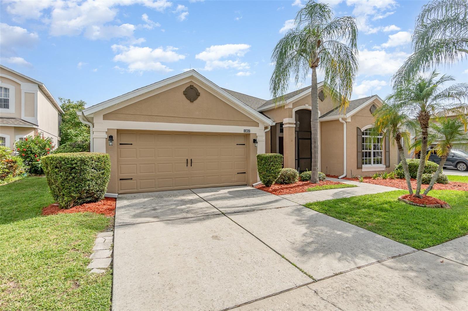 Property Photo:  13852 Eylewood Drive  FL 34787 