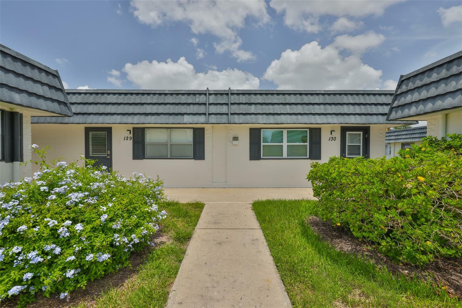 Property Photo: 301 Kings Boulevard 130 FL 33573
