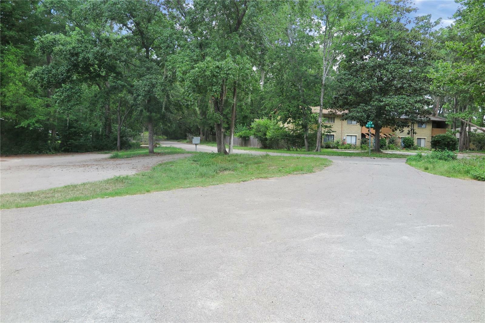 Property Photo: 4411 SW 67th Terrace FL 32608