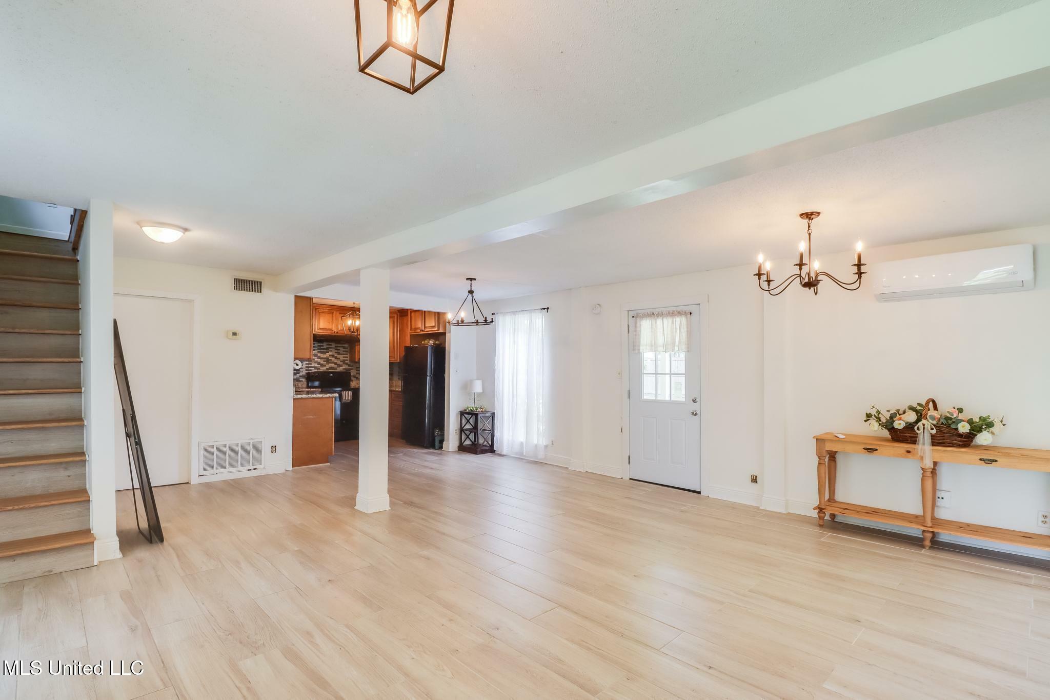 Property Photo: 103 Woodlark Circle MS 39426