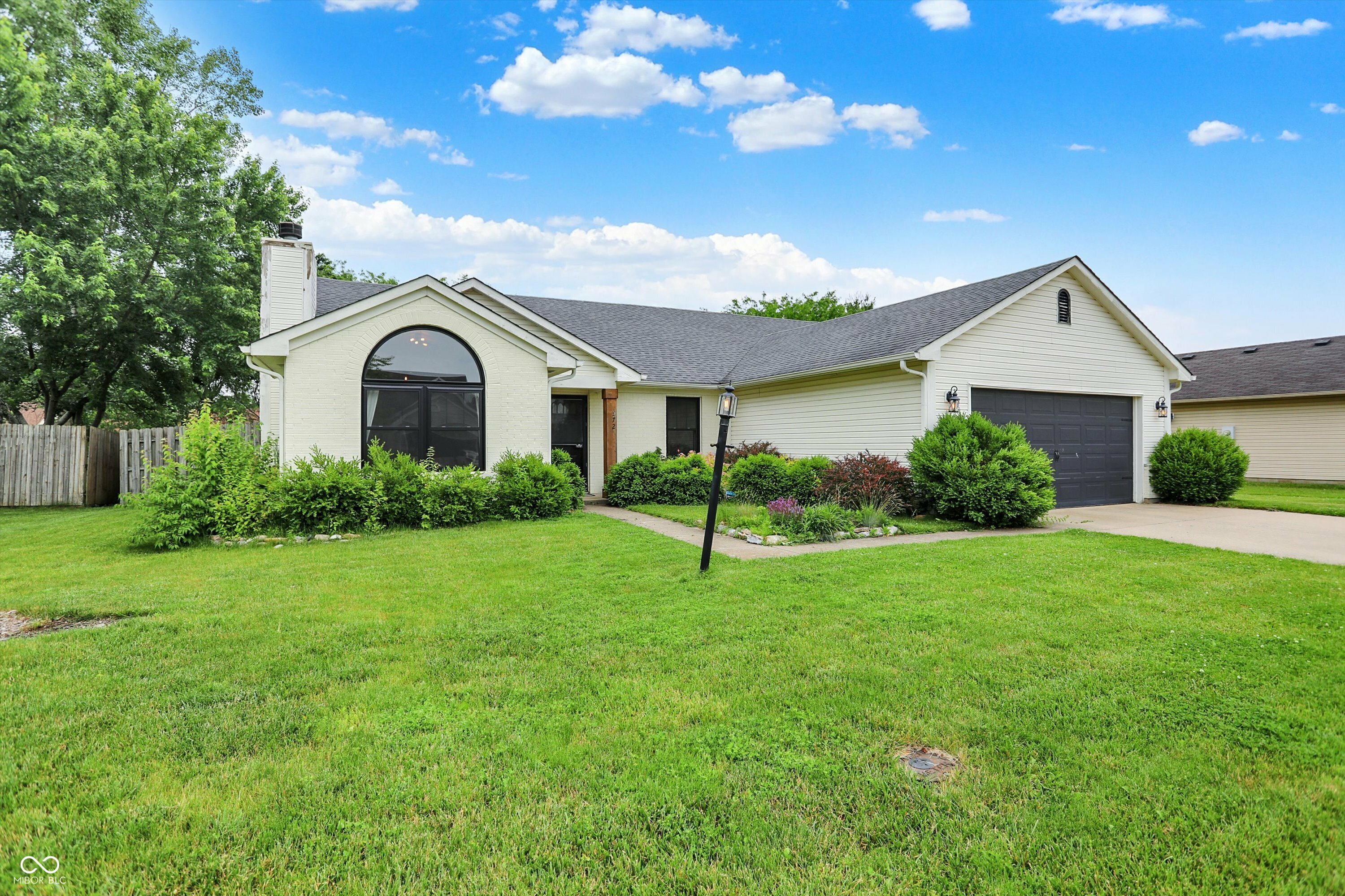 Property Photo: 572 Quail Ridge Drive IN 46074