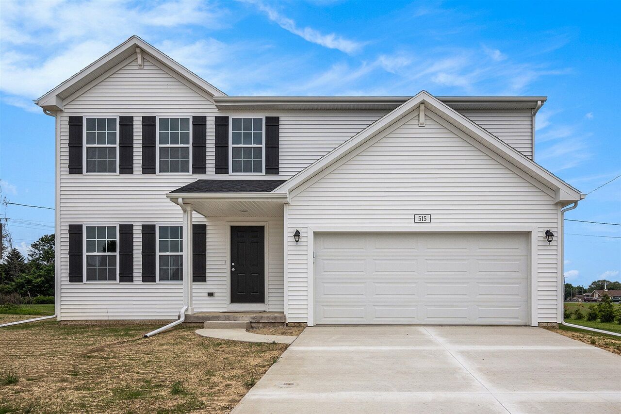 Property Photo:  606 Arizona Boulevard  MI 49093 