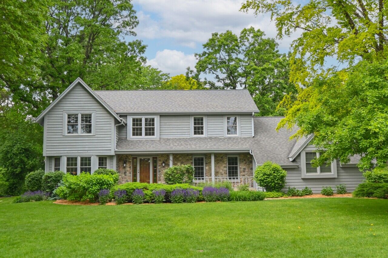 Property Photo: 1005 Gray Fox Dr WI 53045