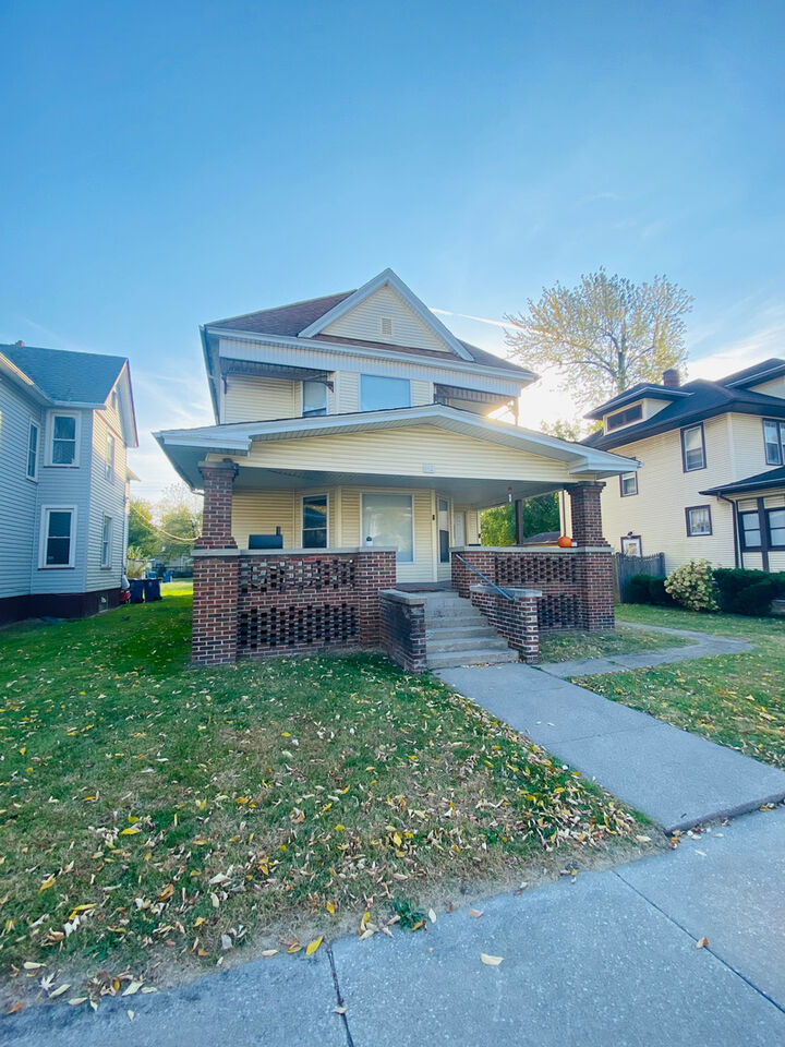 442 S Chicago Avenue  Kankakee IL 60901 photo