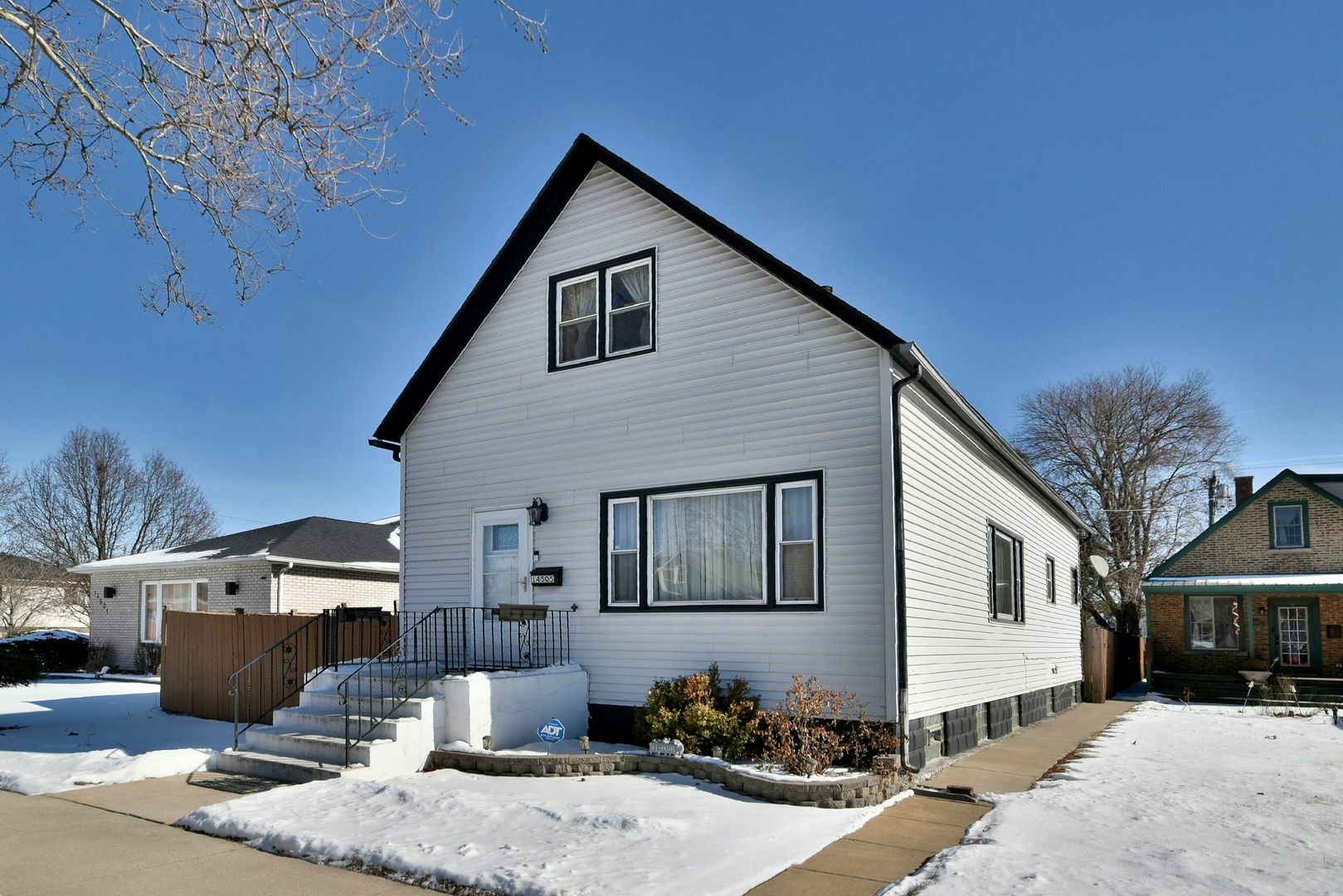 Property Photo: 14505 S McKinley Avenue IL 60469