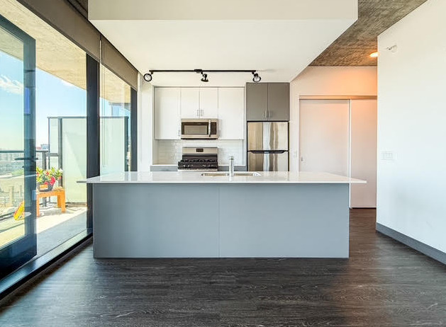 Property Photo:  